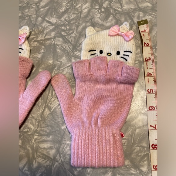Hello Kitty Knit Gloves, fingerless flip-top pink and white gloves - Picture 2 of 11